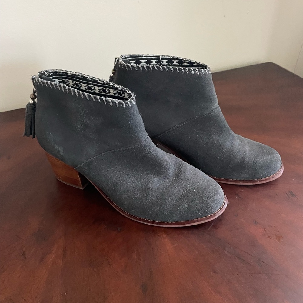Toms Grey Suede Leila Castlerock Tassel Bootie Boot 7.5